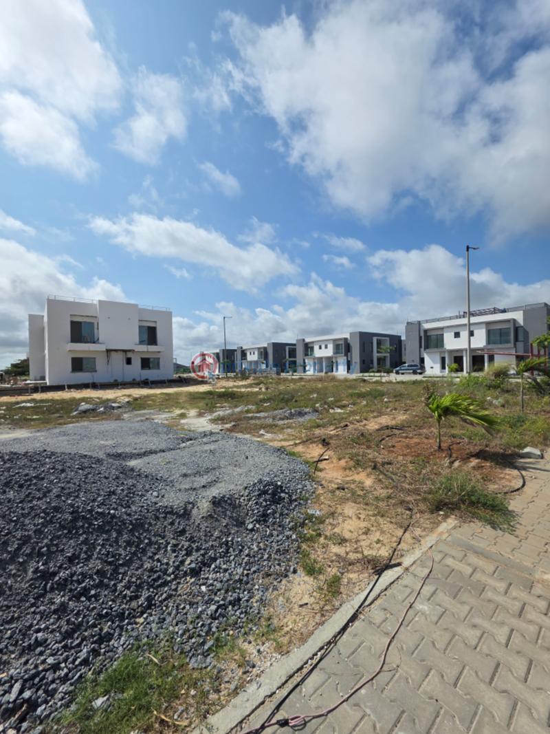 Residential Land For Sale Maiyegun Beach Estate Jakande Lekki Phase 1 Lagos - 6