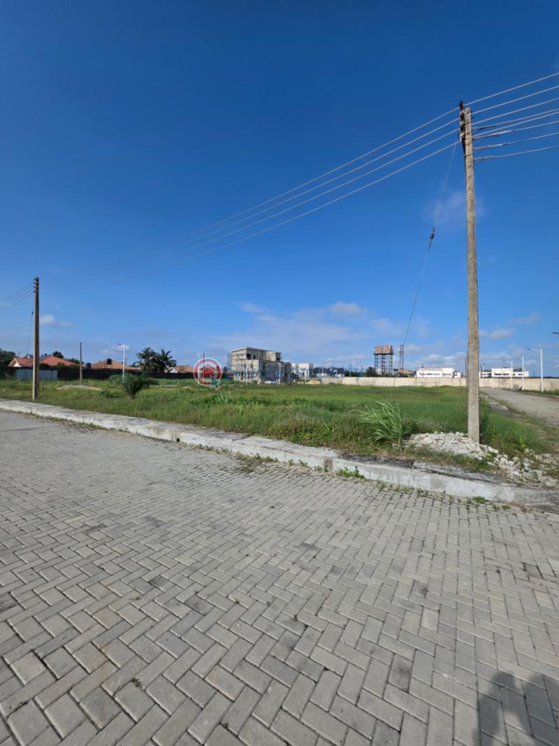 Residential Land For Sale Hampshire Estate Sangotedo Ajah Lagos - 0