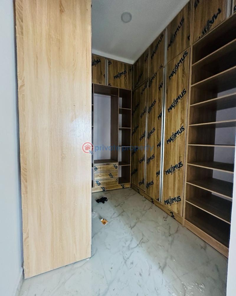 5 bedroom Detached Duplex For Sale Omole Phase 2 Ojodu Lagos - 8
