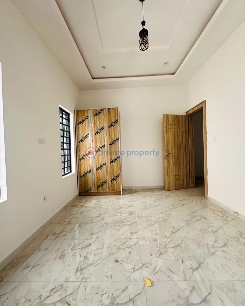 5 bedroom Detached Duplex For Sale Omole Phase 2 Ojodu Lagos - 8