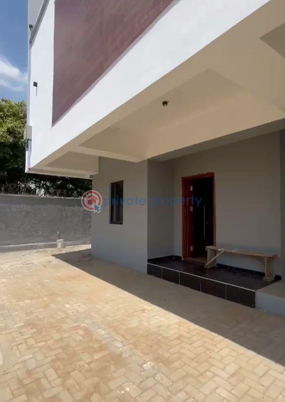 4 bedroom Terrace For Sale Olowora Ojodu Lagos - 4