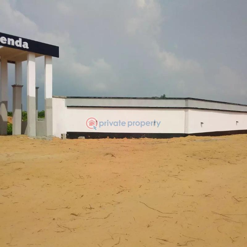 Land For Sale Hacienda Estate Orofun Community Eleko Along The Highway Leading To Dangote Refinery And Lekki Free Trade Zone With People Already Occupaying The Area Ibeju-Lekki Lagos - 5