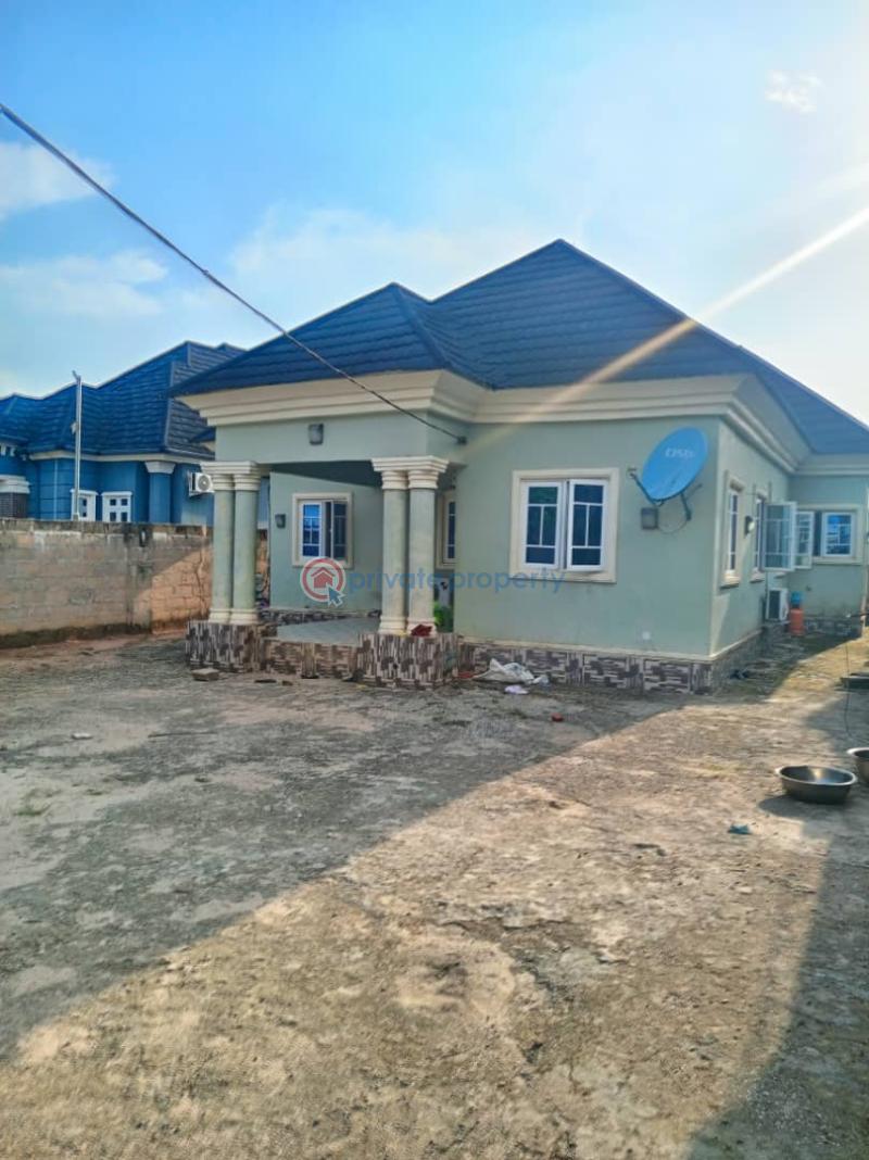 Duplex For Sale Ogheghe Off Sapele Road Bypass, After Divine Wisdom School Benin City. Benin Edo