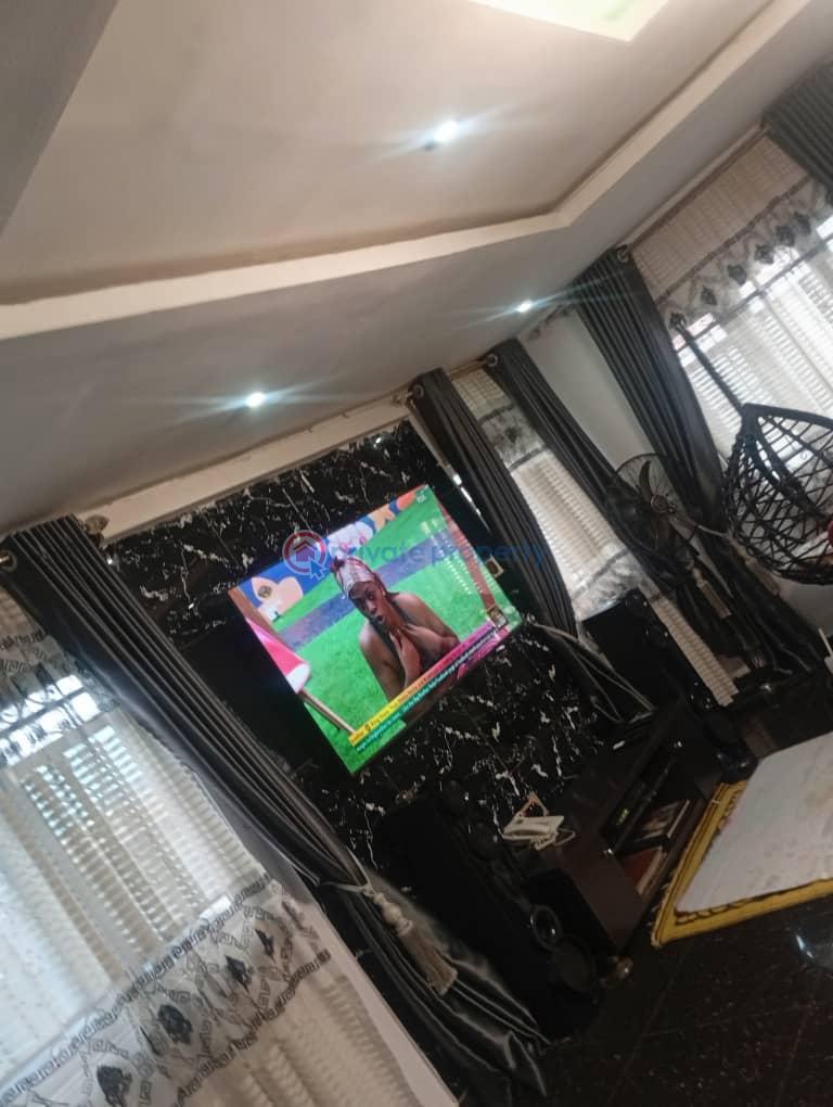 4 bedroom Bungalow For Sale Vge Gate 3,akoto Area Elebu Oluyole Extension Off Akala Express Ibadan. Akala Express Ibadan Oyo - 1