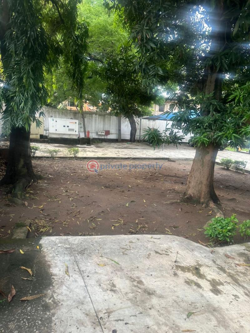10 bedroom Mixed use Land For Sale Ikeja GRA Lagos - 4