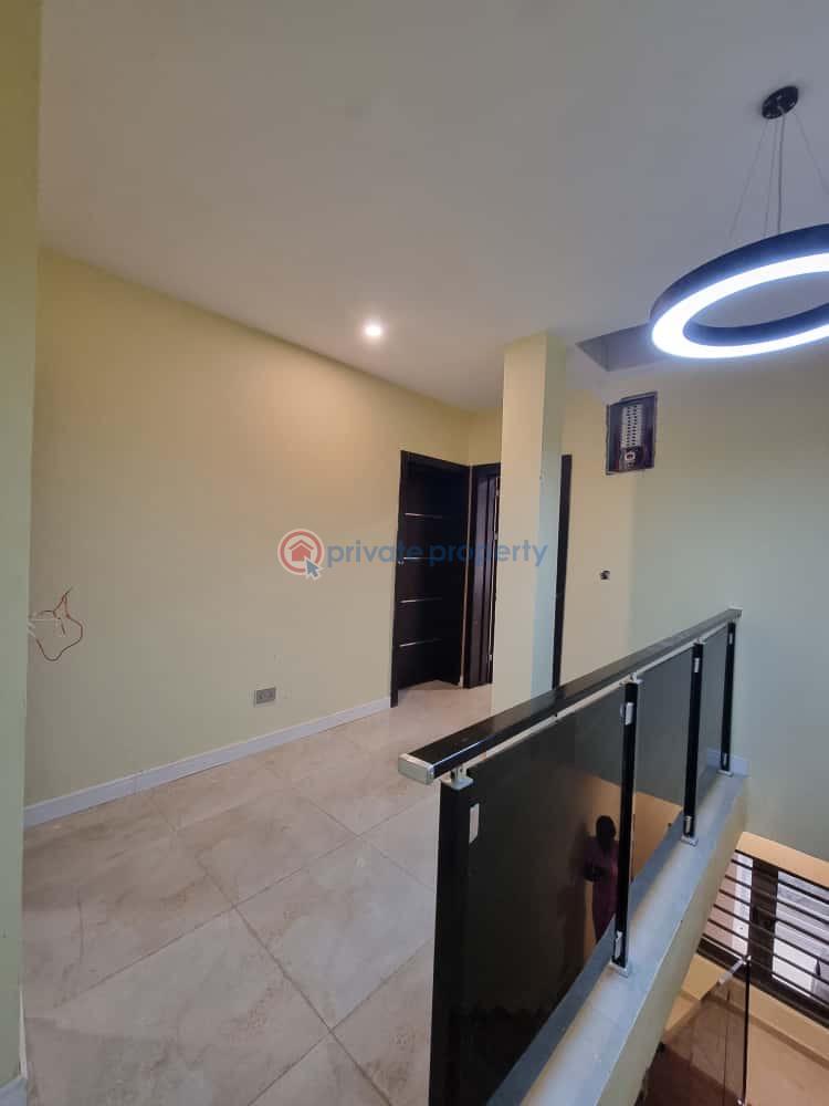 4 bedroom Semi detached Duplex For Sale Sunmola Street Mende Maryland Lagos - 14