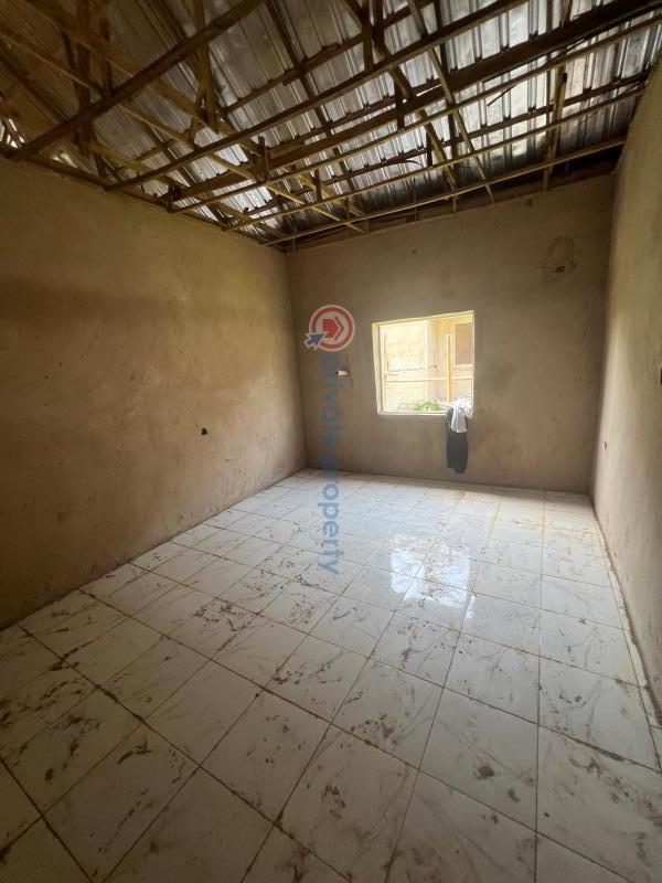 4 bedroom Detached Bungalow For Sale Off Unth Enugu Ezeagu Enugu - 8