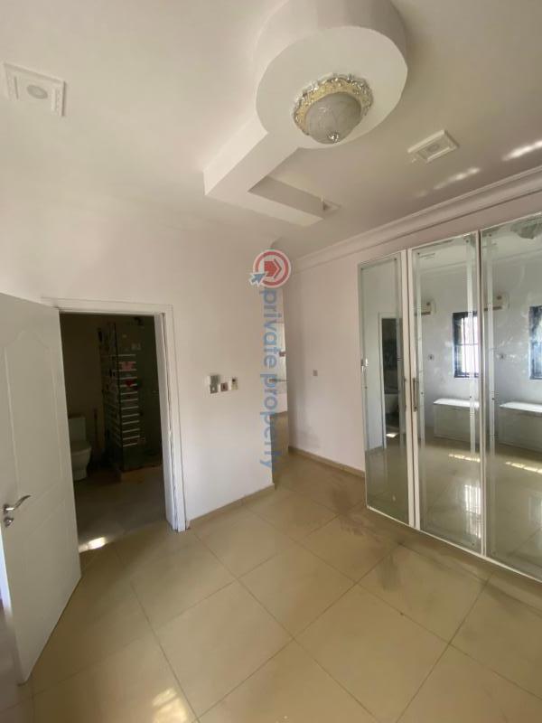 A well finished three (3)  bedroom duplex, in a serviced estate block - 16 3 bedroom Detached Duplex For Sale Ikate Elegushi Lekki Lagos - 16