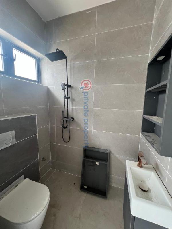 5 bedroom Detached Duplex For Sale Royal Garden Estate Along Lekki Expressway Lagos - 10