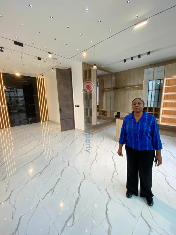 5 bedroom Detached Duplex For Sale Chevron Drive Lekki Lagos - 1