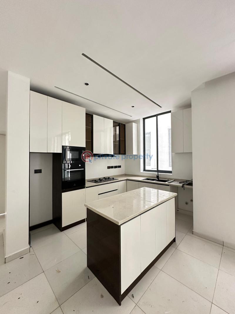 Quality spacious 2 bedroom apartment with receptionist office, swimming pool, gym and elevator - 4 2 bedroom House For Sale Victoria Island Lagos - 4