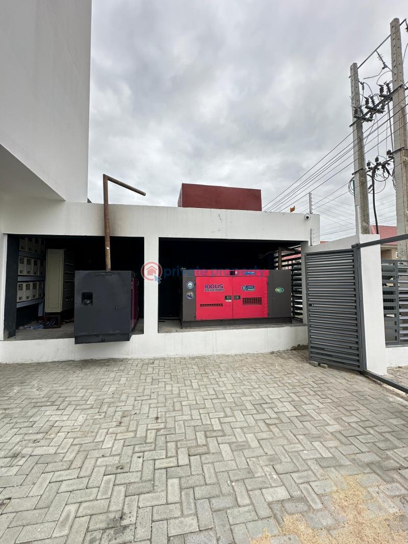 Quality spacious 2 bedroom apartment with receptionist office, swimming pool, gym and elevator - 2 2 bedroom House For Sale Victoria Island Lagos - 2