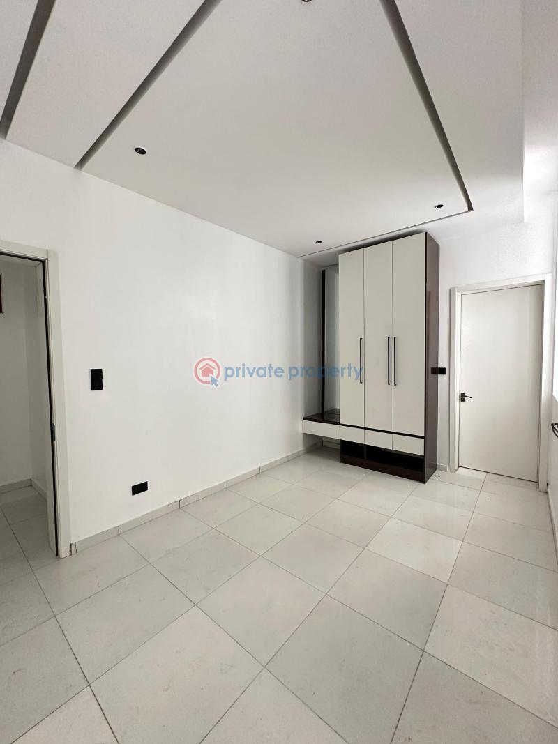 Quality spacious 2 bedroom apartment with reception office, gym, elevator - 12 2 bedroom House For Sale Victoria Island Lagos - 12