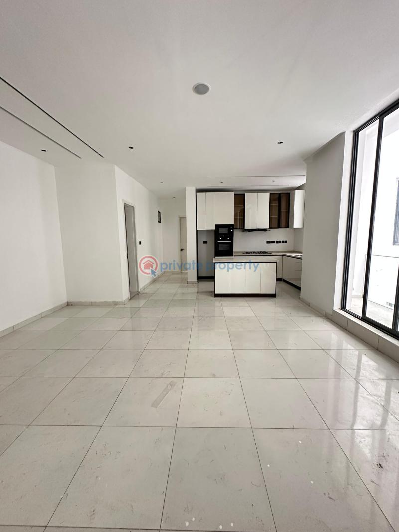 Quality spacious 2 bedroom apartment with receptionist office, swimming pool, gym and elevator - 3 2 bedroom House For Sale Victoria Island Lagos - 3