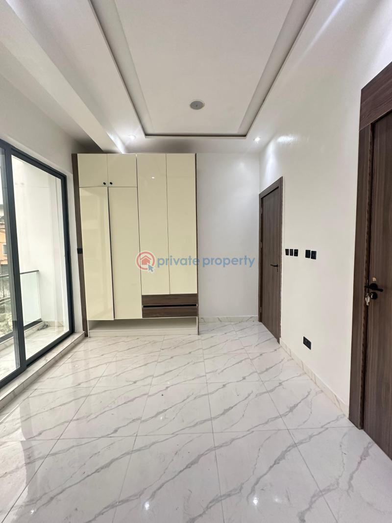 Quality spacious luxury 2 bedroom apartment with receptionist office swimming pool and elevator - 17 2 bedroom House For Sale Lekki Phase 1 Lagos - 17