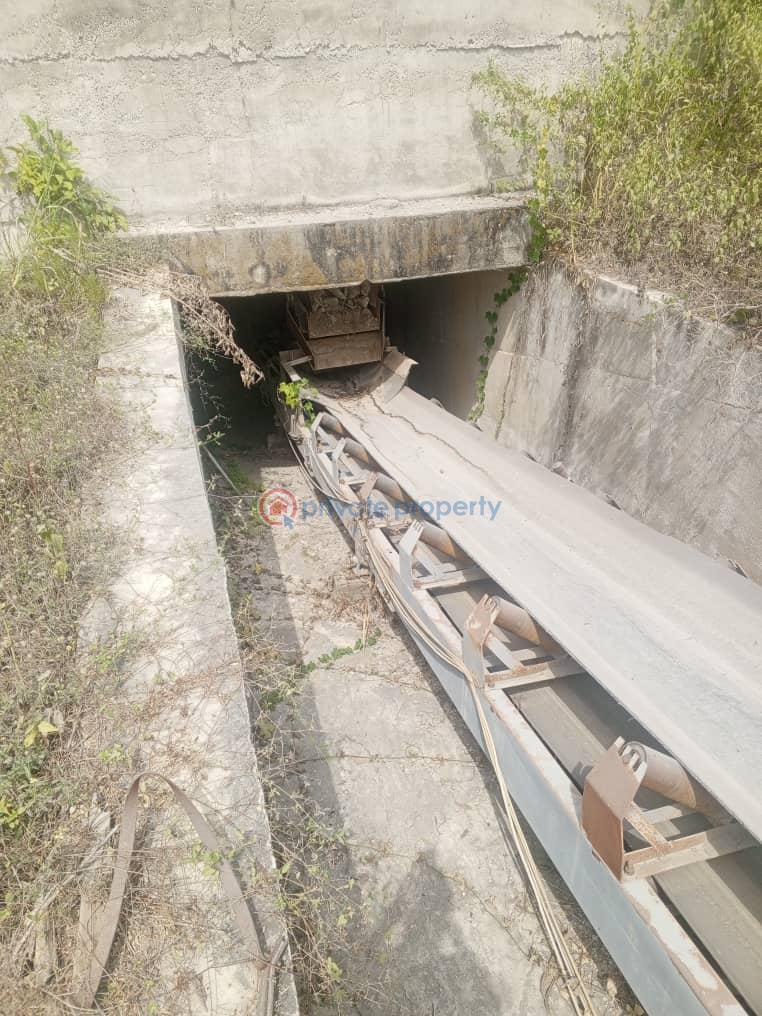 Industrial Land For Sale Lamolo Village Off Ijebu Ode Ibadan Express Road Ibadan Oyo - 1