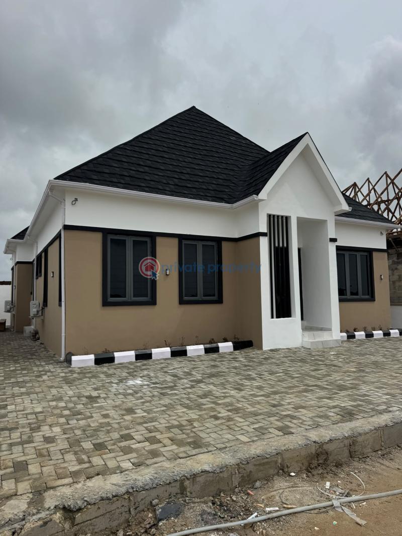 3 bedroom Bungalow For Sale Mowe Ogun area 