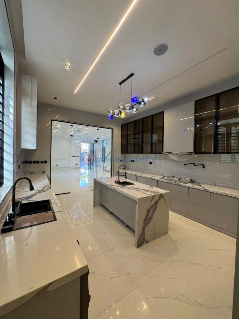 5 bedroom Detached Duplex For Sale Chevron Lekki Lagos - 4