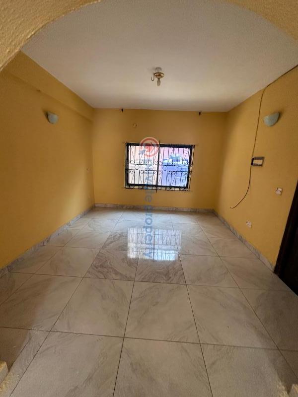3 bedroom Flat & Apartment For Rent Ologolo Lekki Lagos - 1