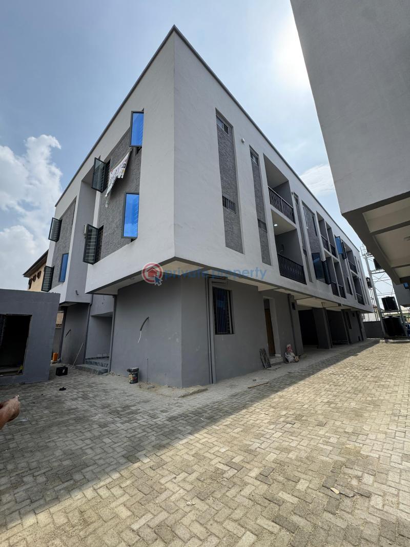 2 bedroom Block Of Flats For Sale Just Before Chevron Drive Igbo Efon Lekki Lagos - 4