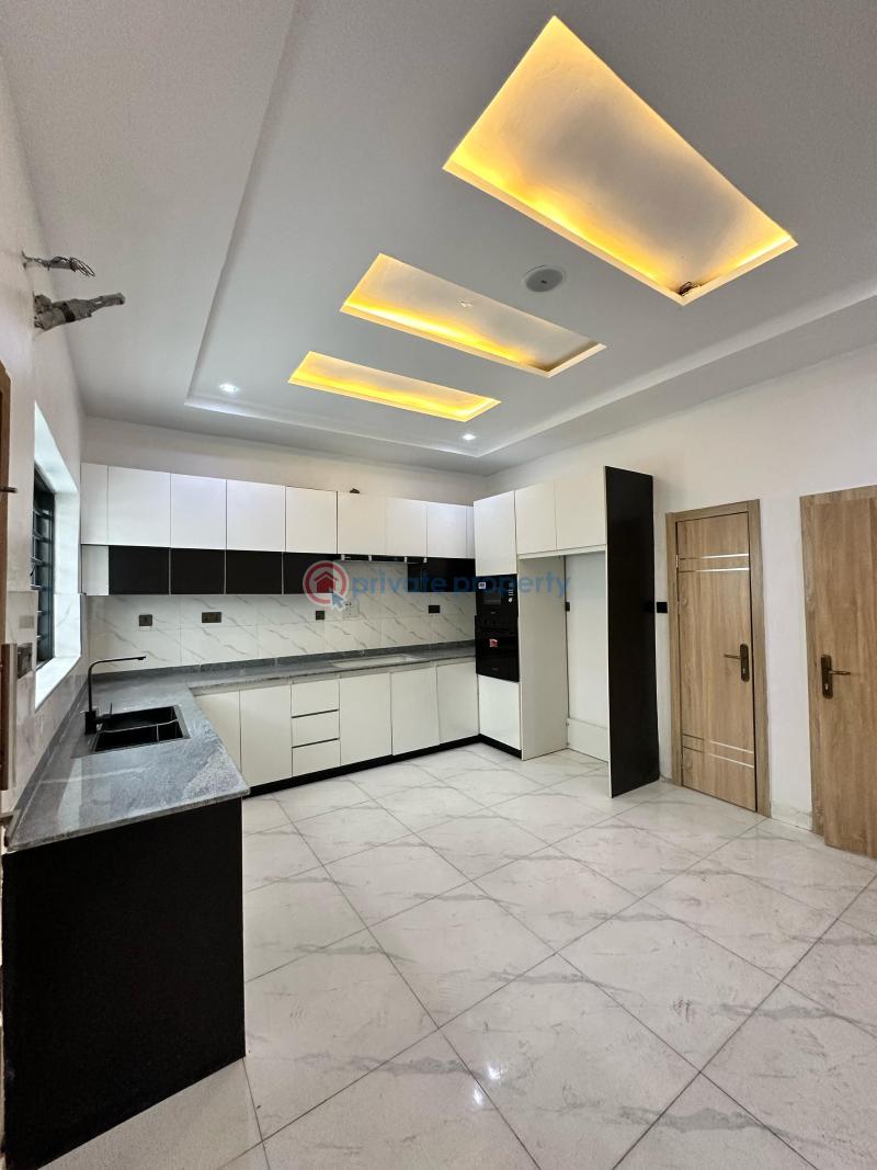 5 bedroom Detached Duplex For Sale Ologolo Lekki Lagos - 1