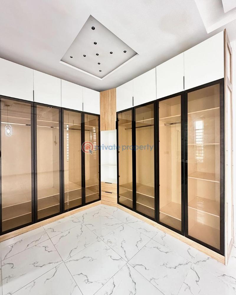 5 bedroom Detached Duplex For Sale Ologolo, Lekki Ologolo Lekki Lagos - 17