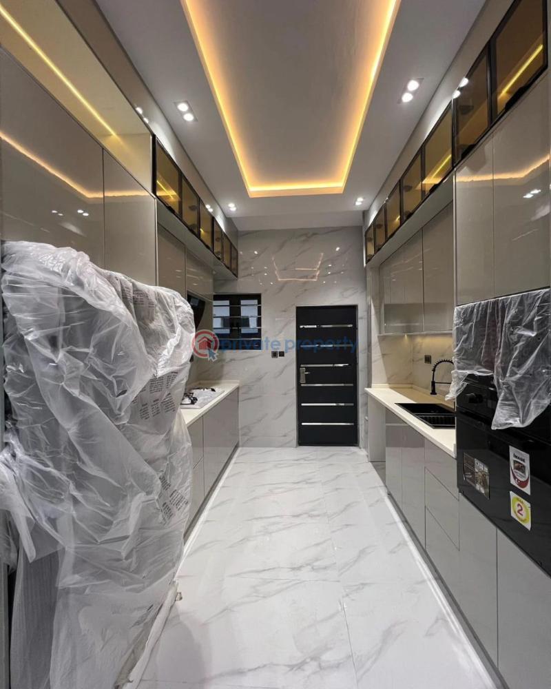 5 bedroom Detached Duplex For Sale Ologolo, Lekki Ologolo Lekki Lagos - 3