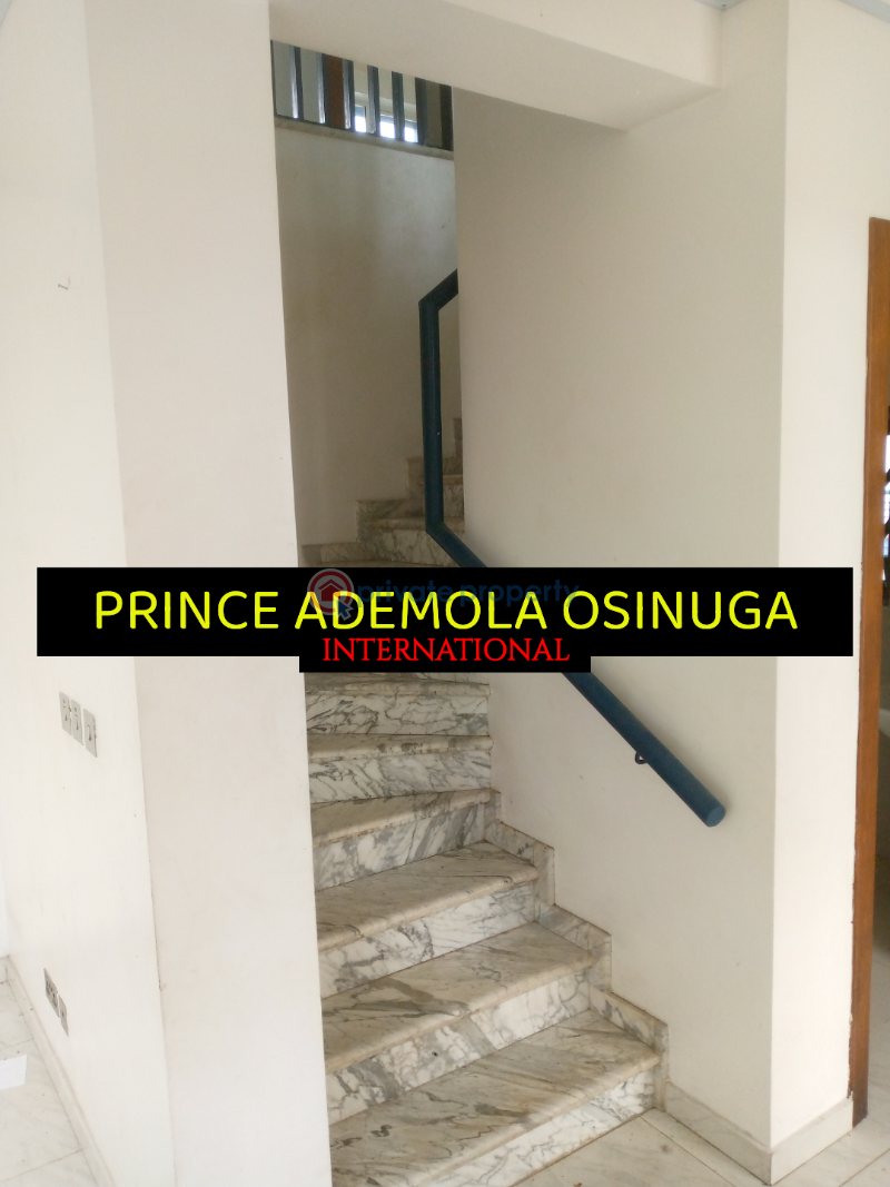 Reasonably priced 4 bedroom detached house within shared premises + bq+ shared pool - 11 4 bedroom Detached Duplex For Rent Old Ikoyi Lagos - 11