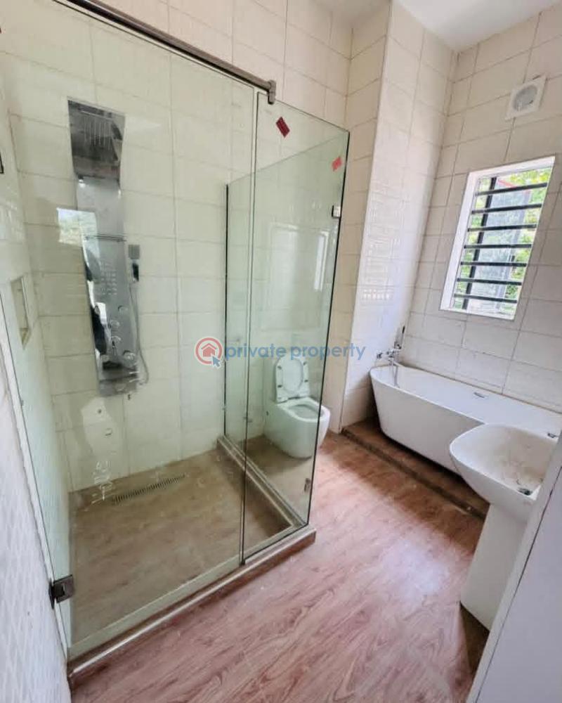 3 bedroom Shared Apartment For Sale . Ikeja GRA Lagos - 3