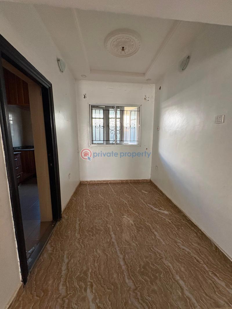 2 bedroom Flat & Apartment For Rent New Road Awoyaya Ajah Lagos - 9