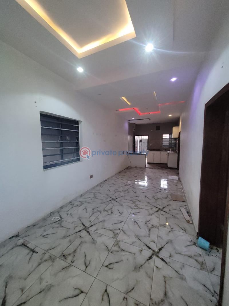 2 bedroom Block Of Flats For Rent Bawala Street Gbagada Phase 1 Lagos - 1
