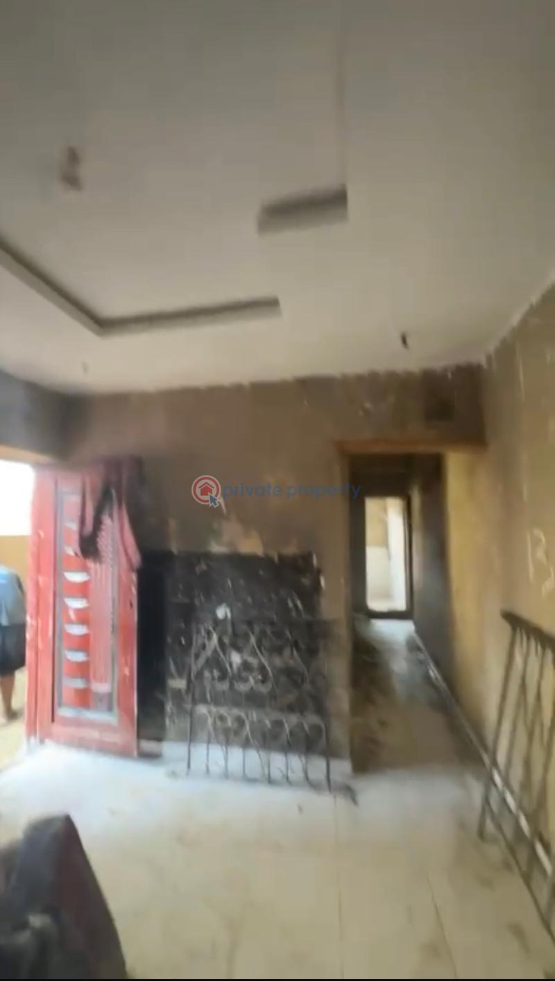 2 bedroom Flat & Apartment For Rent Awoyokun Onipan Ilupeju Lagos