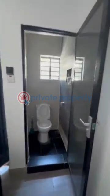 1 bedroom Mini Flat For Rent Toye Kuti Street, Off Isaac John, Fadeyi Yaba Fadeyi Shomolu Lagos - 7