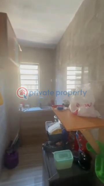 1 bedroom Mini Flat For Rent Toye Kuti Street, Off Isaac John, Fadeyi Yaba Fadeyi Shomolu Lagos - 4