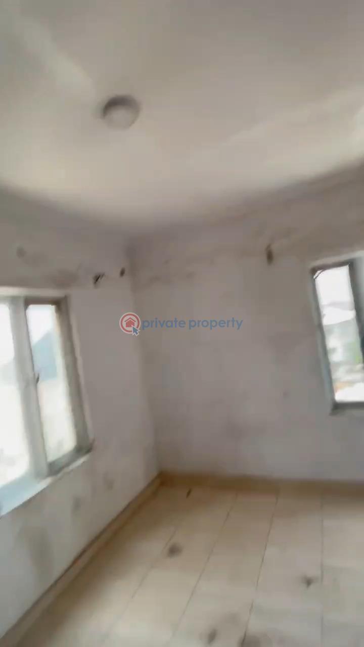 1 bedroom Mini Flat For Rent Onipanu Shomolu Lagos - 1