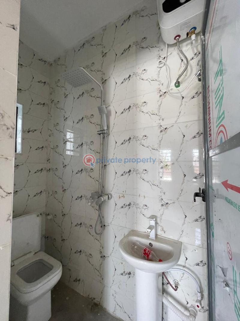 2 bedroom Block Of Flats For Rent Akintan Street Off Ojuelegba Surulere. Ojuelegba Surulere Lagos - 1