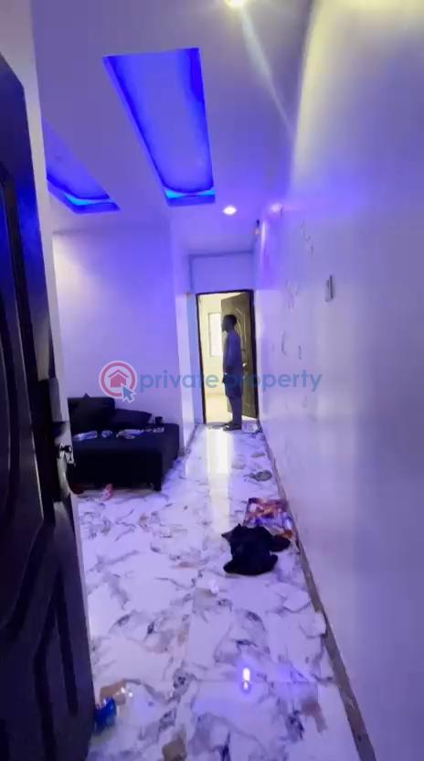 1 bedroom Mini Flat For Rent Onike Yaba Lagos - 0