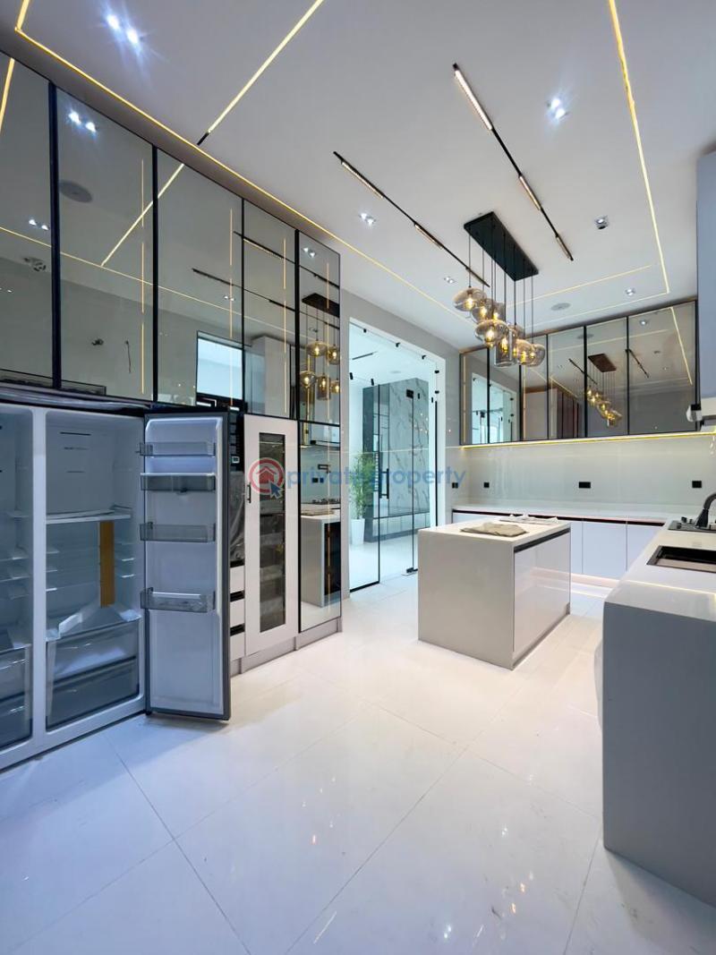 5 bedroom Detached Duplex For Sale Orchid Road Chevron Drive Lekki Lagos - 6