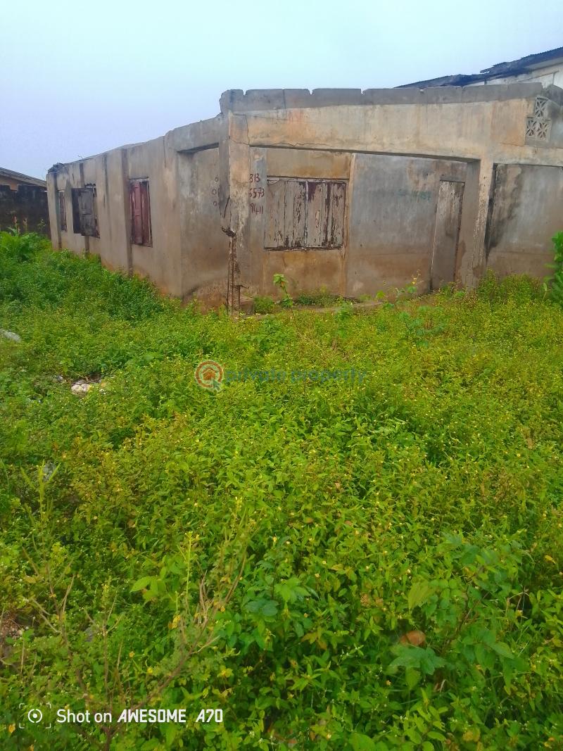 Bungalow For Sale Public Water Area, Off Abekoko Ifo Ogun - 1