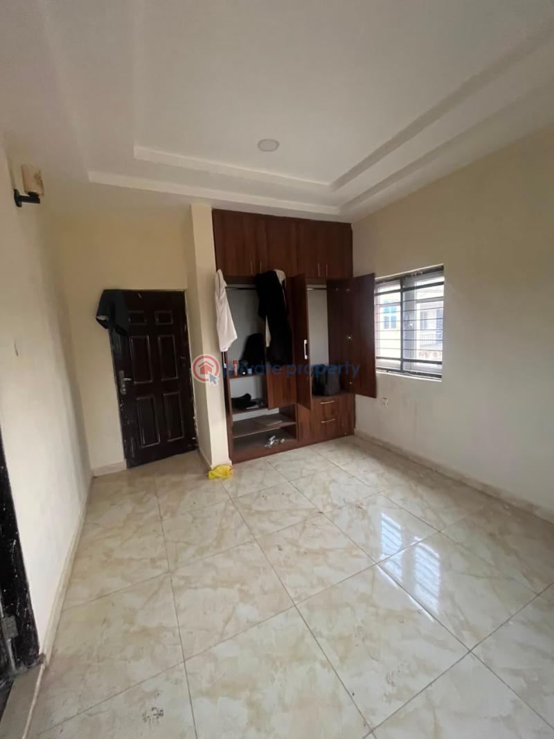 1 bedroom Block Of Flats For Rent Gaduwa Gaat School Gaduwa Abuja Phase 2  - 2