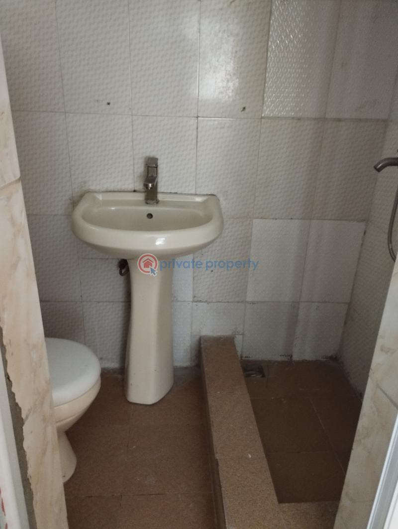Renovated 2-bed apartments for rent in osapa london estate - 6 2 bedroom Block Of Flats For Rent Osapa London Lekki Lagos - 6