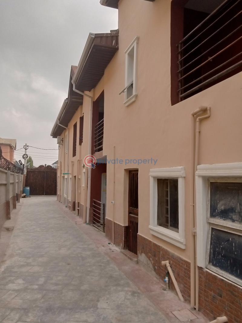 2 bedroom Block Of Flats For Rent Ago Palace Isolo Lagos - 1