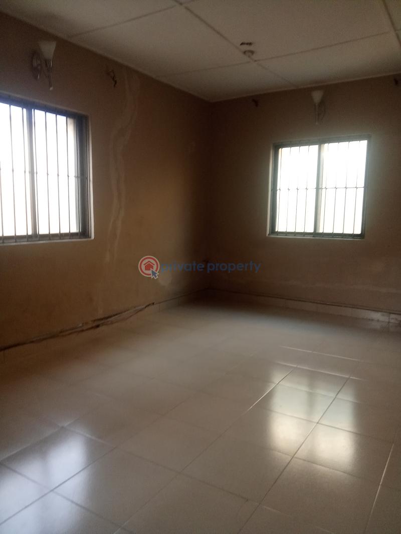 2 bedroom Flat & Apartment For Rent Ago Palace Isolo Lagos - 5