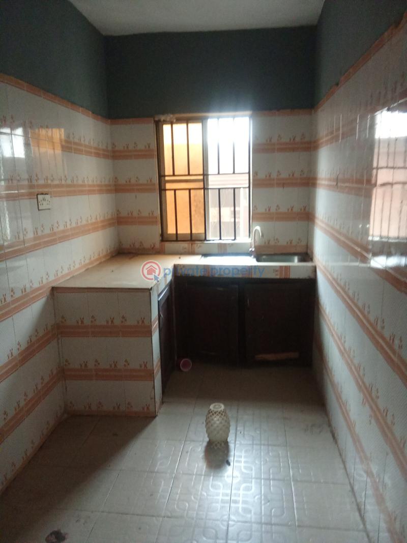 2 bedroom Flat & Apartment For Rent Ago Palace Isolo Lagos - 7