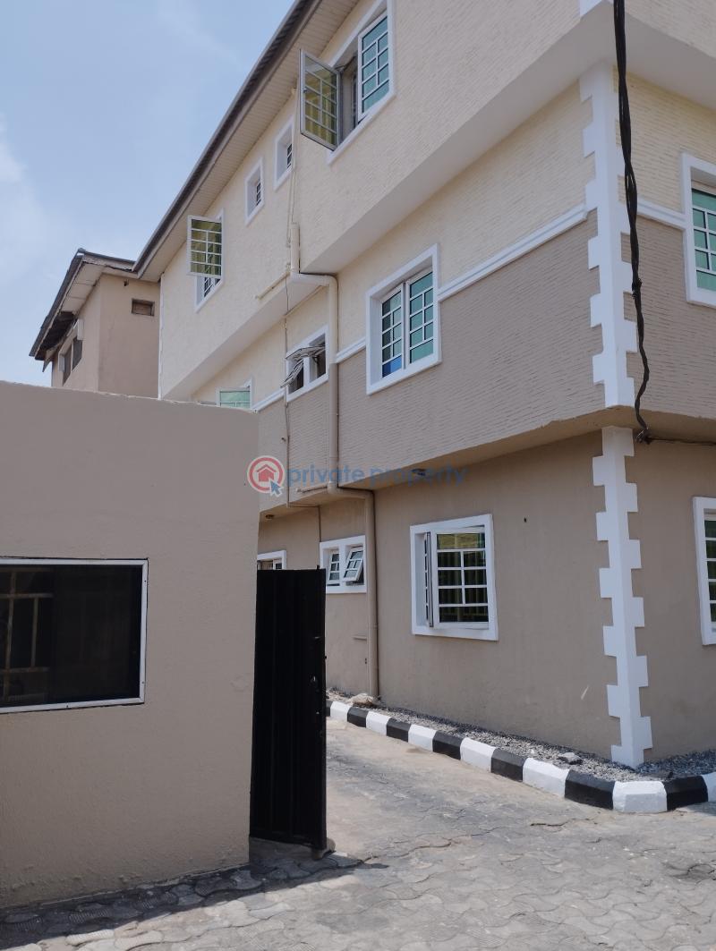 2 bedroom Block Of Flats For Rent Estate Osapa London Lekki Lagos - 10