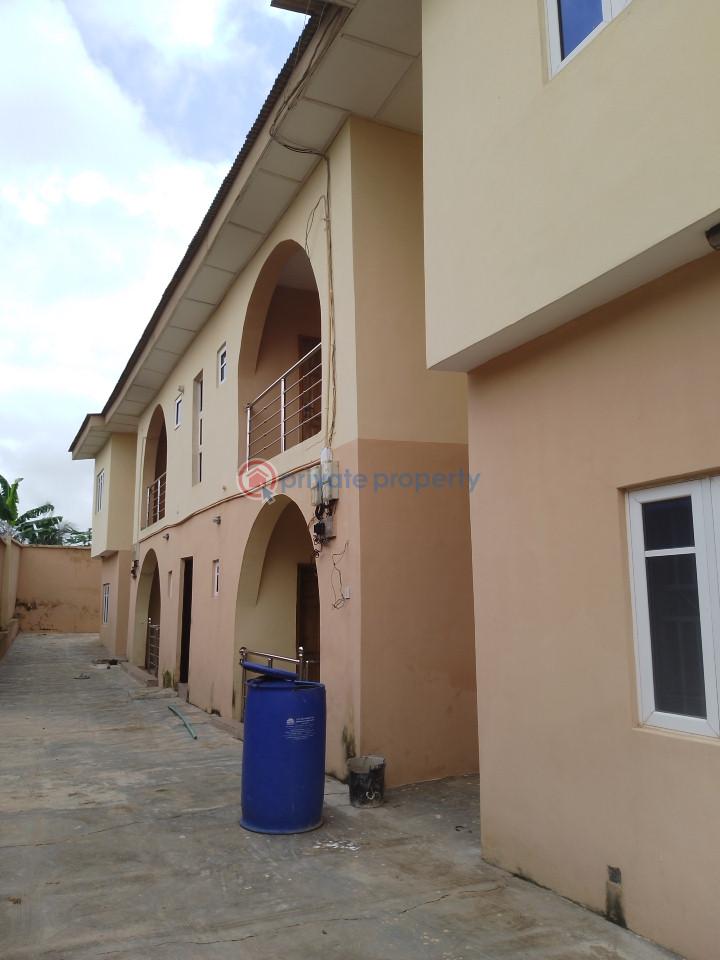 Renovated 3 bedroom flat - 9 3 bedroom Block Of Flats For Rent Sanyo, Off Iwo Road Expressway, Ibadan Ibadan Oyo - 9