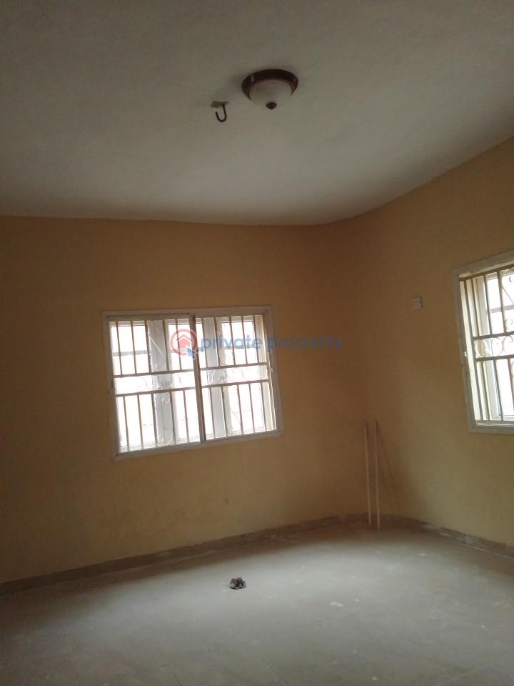 Renovated 3 bedroom flat - 6 3 bedroom Block Of Flats For Rent Sanyo, Off Iwo Road Expressway, Ibadan Ibadan Oyo - 6
