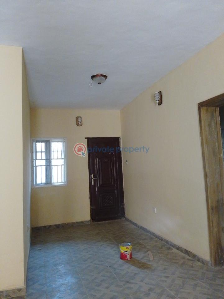 Renovated 3 bedroom flat - 2 3 bedroom Block Of Flats For Rent Sanyo, Off Iwo Road Expressway, Ibadan Ibadan Oyo - 2