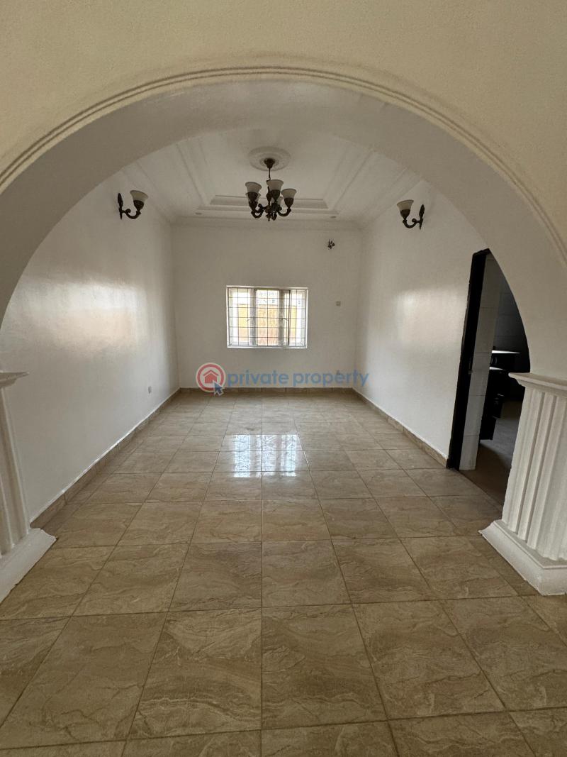 3 bedroom Block Of Flats For Rent Jahi Gilmore Jahi Abuja Phase 2  - 4