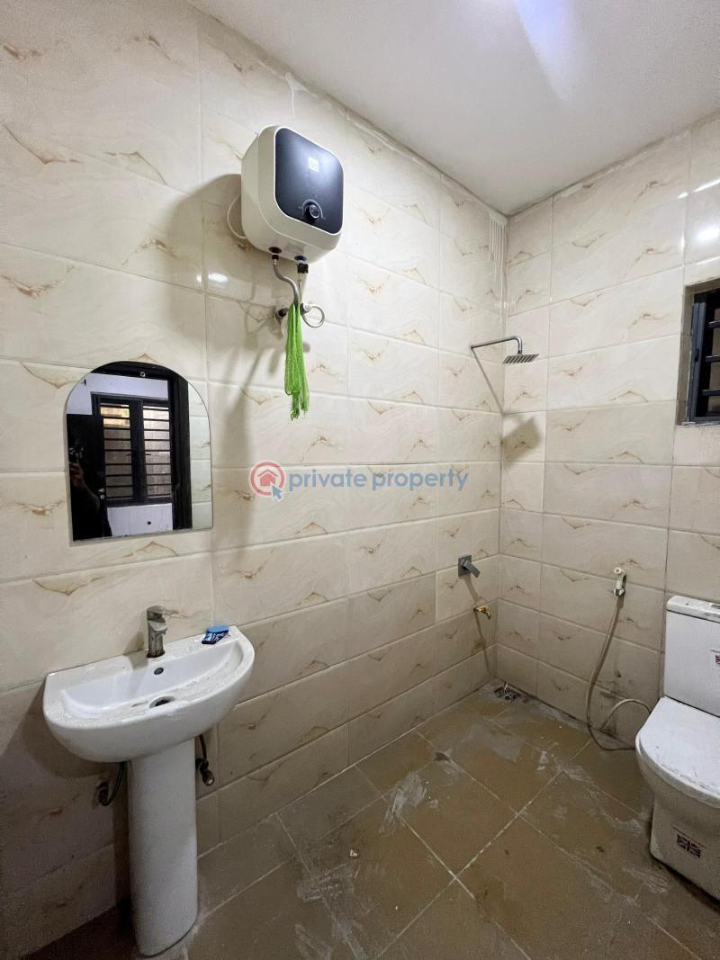 4 bedroom Semi detached Duplex For Rent Estate Osapa London Lekki Lagos - 3